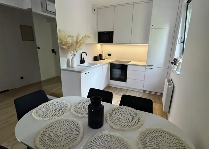 Morzlive 尤斯托尼莫斯基